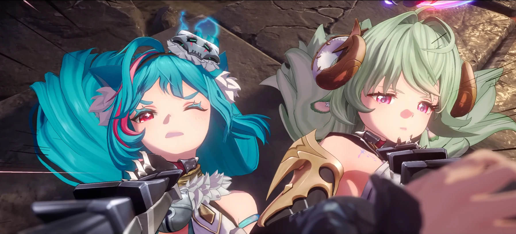 Dos compañeras de equipo de Shinku, una de cabello turquesa y otra de cabello verde con cuernos, apuntando con sus armas en plena batalla